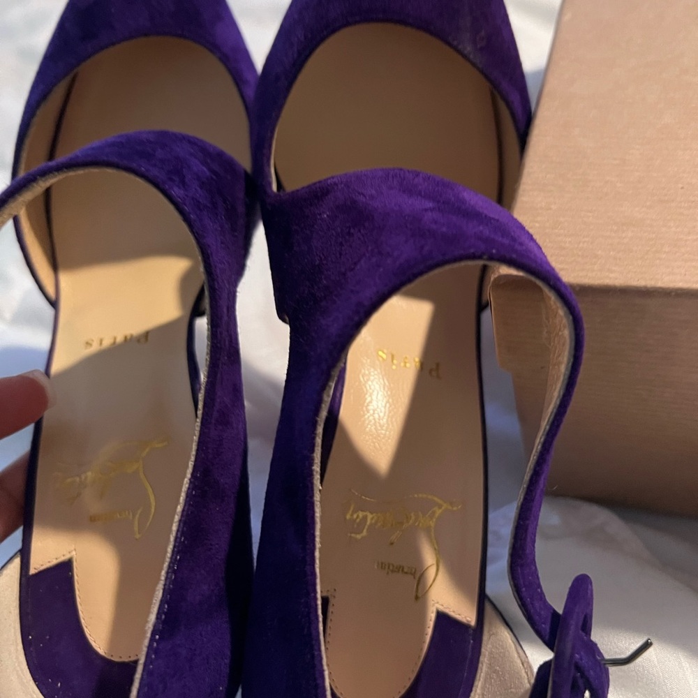 Heels - Picture 9 of 9